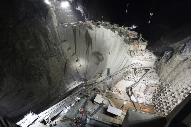 Yusufeli Barajı'nda son 50 metre